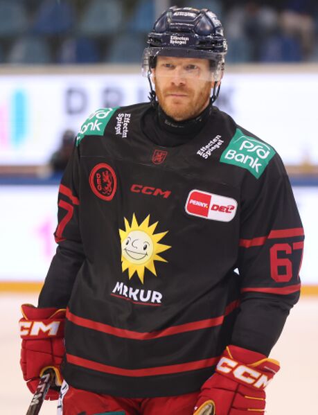 Datei:2024-09-07 Düsseldorfer EG gegen Nürnberg Ice Tigers (Sachsenlotto-Cup 2024) by Sandro Halank–089.jpg